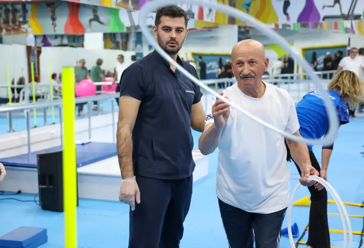 Büyükşehirden parkinson hastalarına özel eğitim