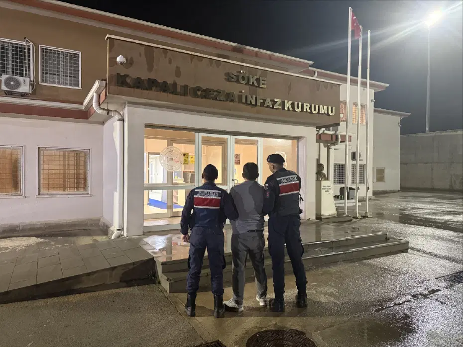 Aydın merkezli 3 ilde göçmen kaçakçılığı operasyonu, 32 kişi yakalandı
