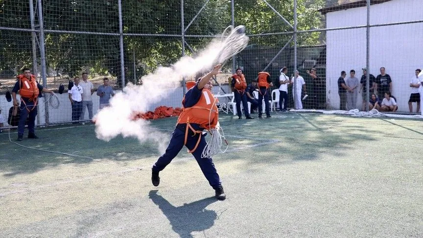 "TEKNOFEST Mavi Vatan"da El İncesi Atma Yarışması yarı final müsabakaları yapıldı