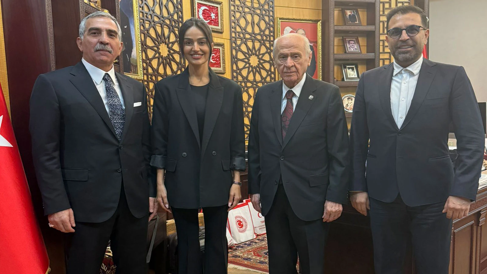 Bahçeli, 'Canların Türküsü' eserinin sanatçılarını kabul etti
