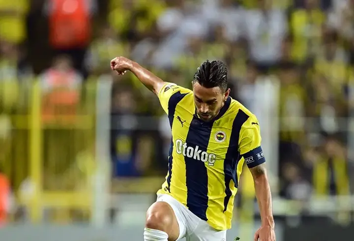 Fenerbahçe’de İrfan Can Kahveci için kritik tarih: Sadettin Saran ile görüşecek