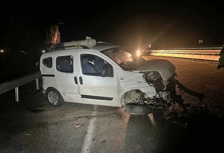 Çorum'daki zincirleme trafik kazasında 4 kişi yaralandı