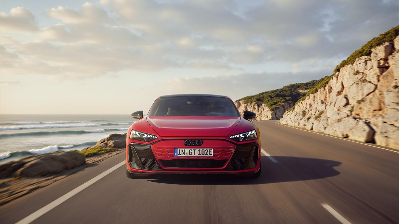 Yeni Audi e-tron GT quattro tanıtıldı: İşte tasarımı ve özellikleri