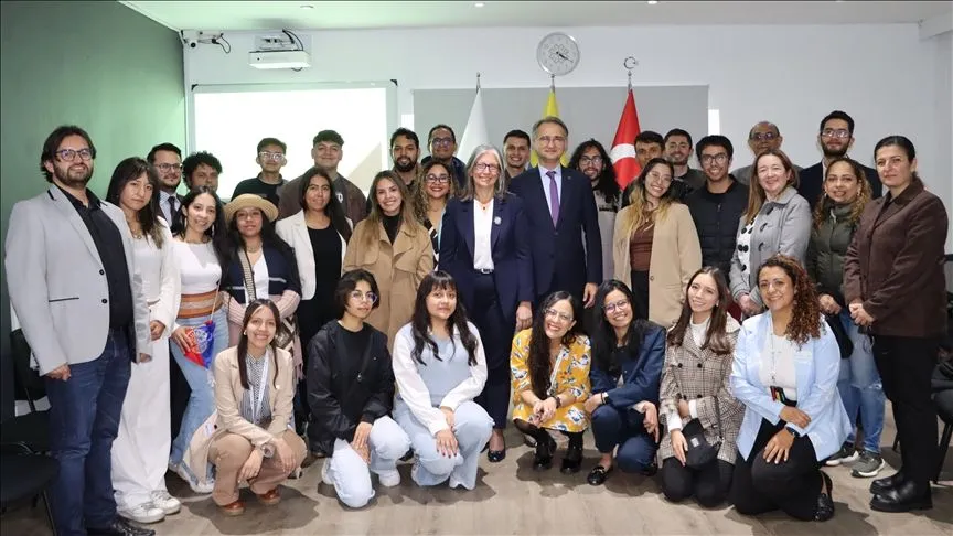 Kolombiya'da Türkiye Bursları Tanıtım Etkinliği düzenlendi