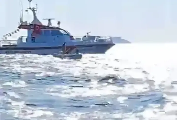 İstanbul - Heybeliada açıklarında motoryat tekneye çarptı: 7 kişi kurtarıldı