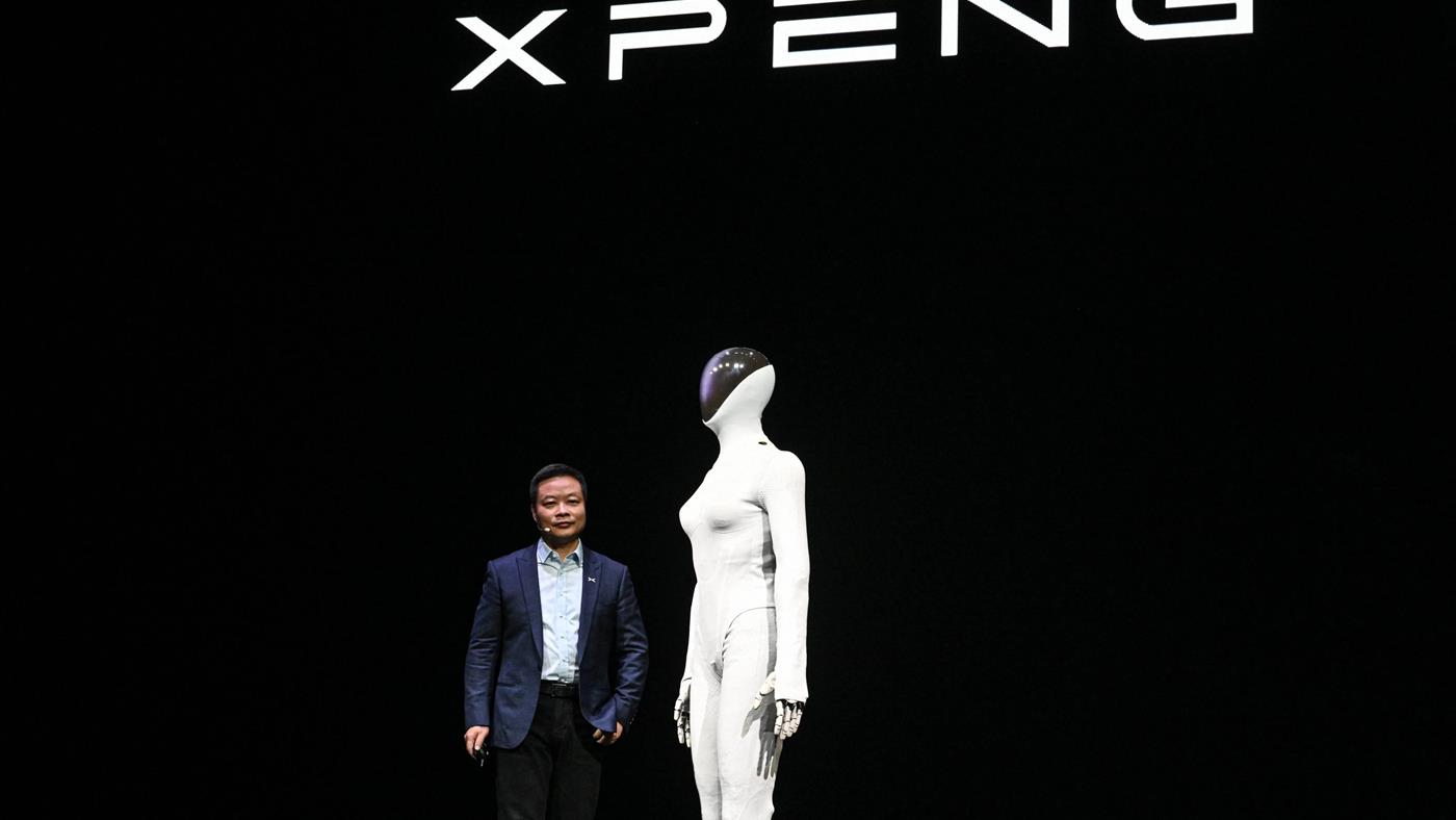 Otomotiv sınıfı ilk insansı robot üretildi: XPeng ET1