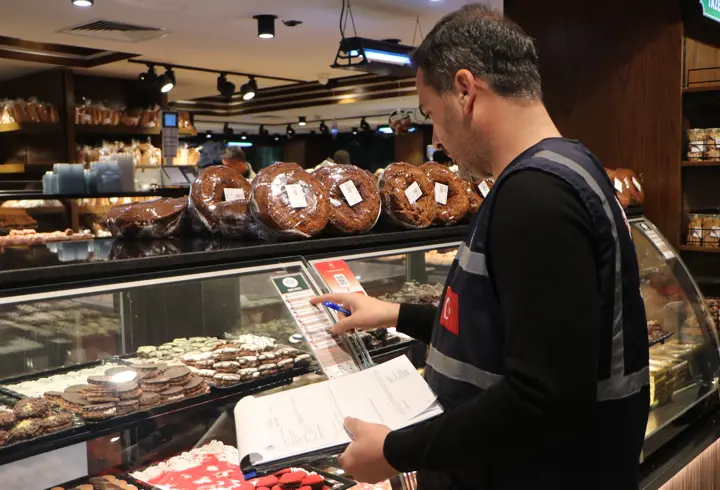 Adana’da yılbaşı öncesi fırın sektörüne fiyat denetimi