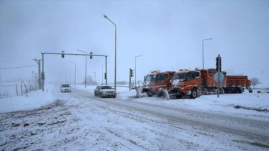 Ulaştırma ve Altyapı Bakanlığından sürücülere "yoğun kar" uyarısı