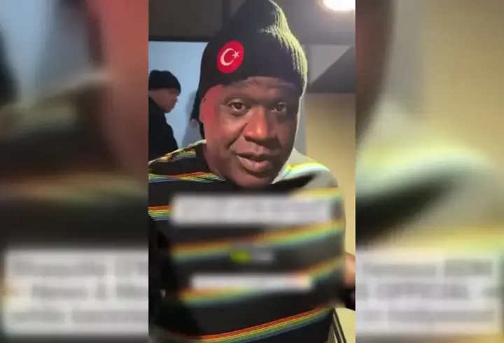 NBA yıldızı Shaq Türk bayraklı beresiyle poz verdi