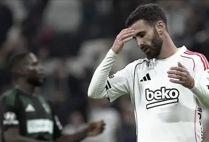 Beşiktaş’ta Rafa Silva krizi çözüldü: Özür diledi, işte takıma katılacağı tarih...