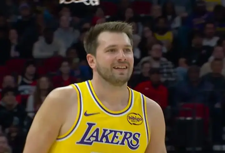 Galibiyet serisindeki Lakers, Rockets'a karşı da kazandı