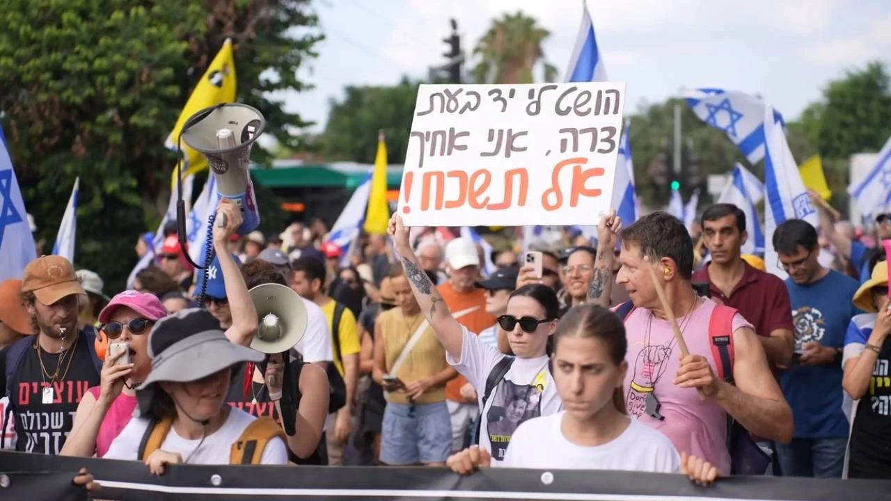 İsrailliler Netanyahu grevinde: Ateşkes ve esir takası istiyorlar