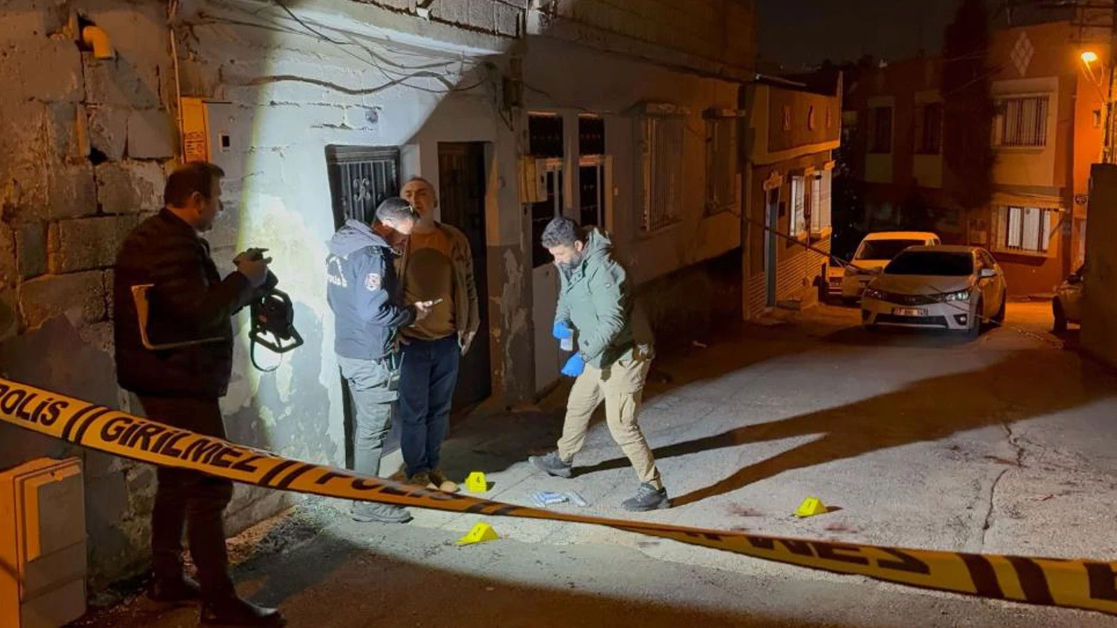 Gaziantep’te pompalı tüfek dehşeti: 18 yaşındaki genç hayatını kaybetti