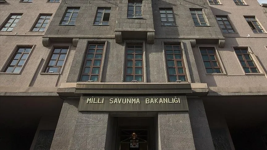 MSB, C130 tipi askeri kargo uçağının Gürcistan-Azerbaycan sınırında düştüğünü bildirdi