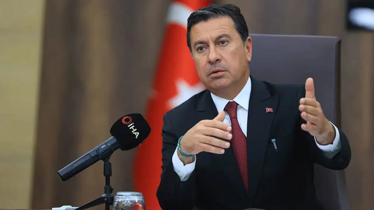 Muğla Büyükşehir Belediye Başkanı Ahmet Aras, Parti Değiştirme İddialarına Son Noktayı Koydu