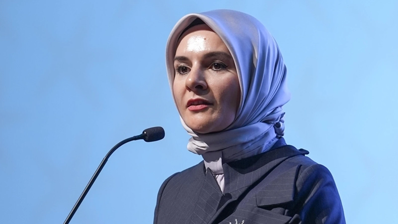 Bakan Göktaş'tan çocukların sosyal medya kullanımına ilişkin paylaşım