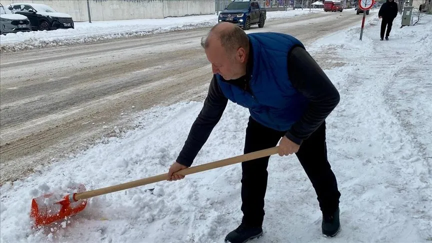 Kars, Ardahan, Erzurum ve Tunceli'de olumsuz hava koşulları etkili oluyor