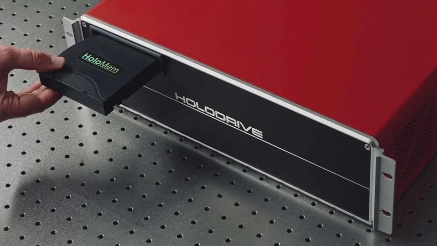 200 TB kapasiteli holografik şeritler, depolama alanında devrim yaratabilir