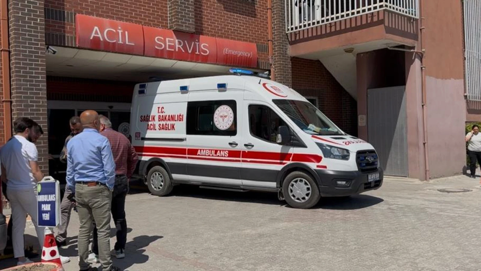Yine tavuk dürüm, yine zehirlenme vakası