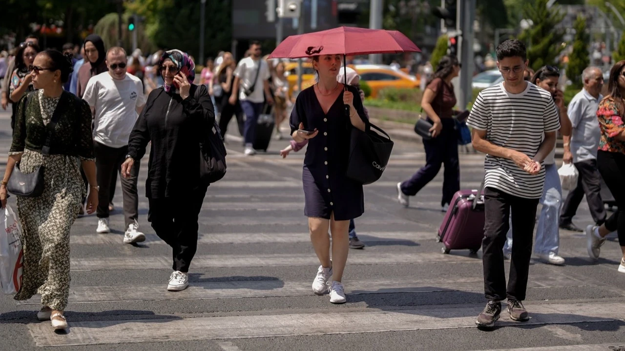 Yeni haftada hava nasıl olacak? Sıcaklıklar 40 dereceyi aşacak