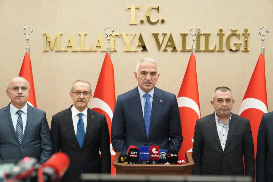 Gerçek üç yıl sonra ortaya çıktı. Bakan Ersoy, Malatya'da depremde ölümden dönmüş