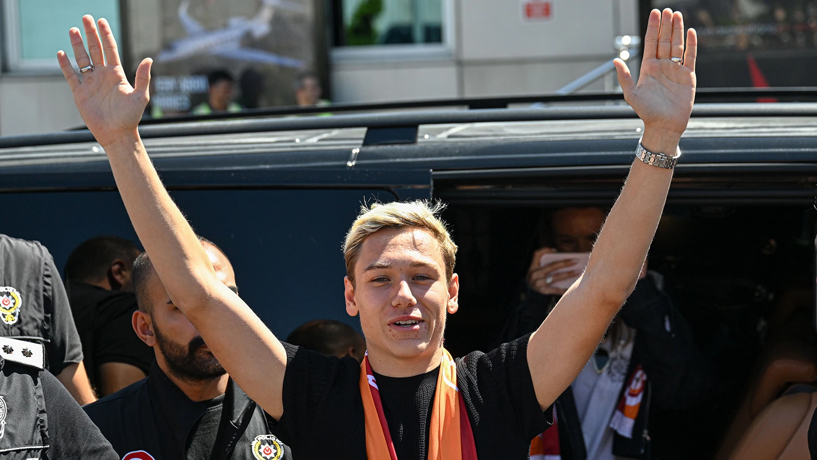 Galatasaray, Aleksey Batrakov'u KAP'a bildirdi! Rus futbolcunun maliyeti resmen belli oldu
