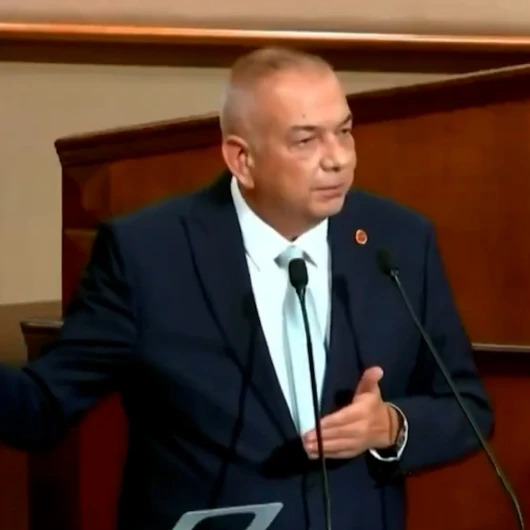 CHP’li Gökhan Taneri Vural İstanbul’da Su Baskını Olmadığını İddia Etti: İBB Toplantısında Pes Dedirten Sözler