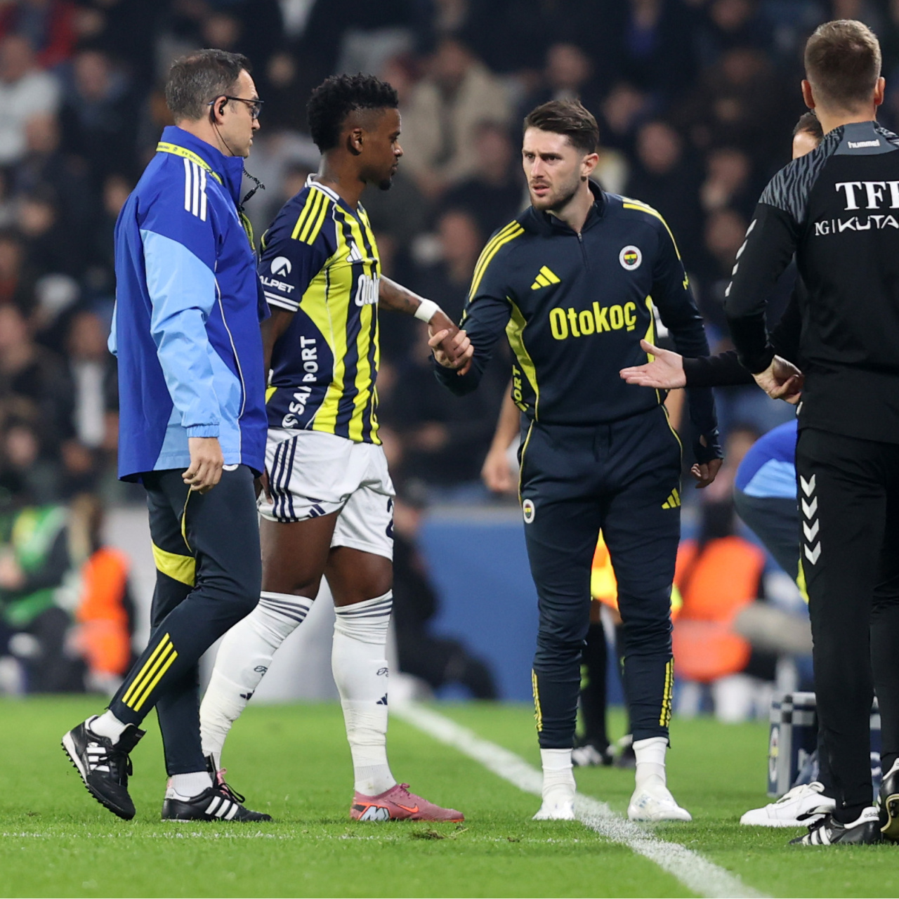 Fenerbahçe'ye Semedo'dan kötü haber!