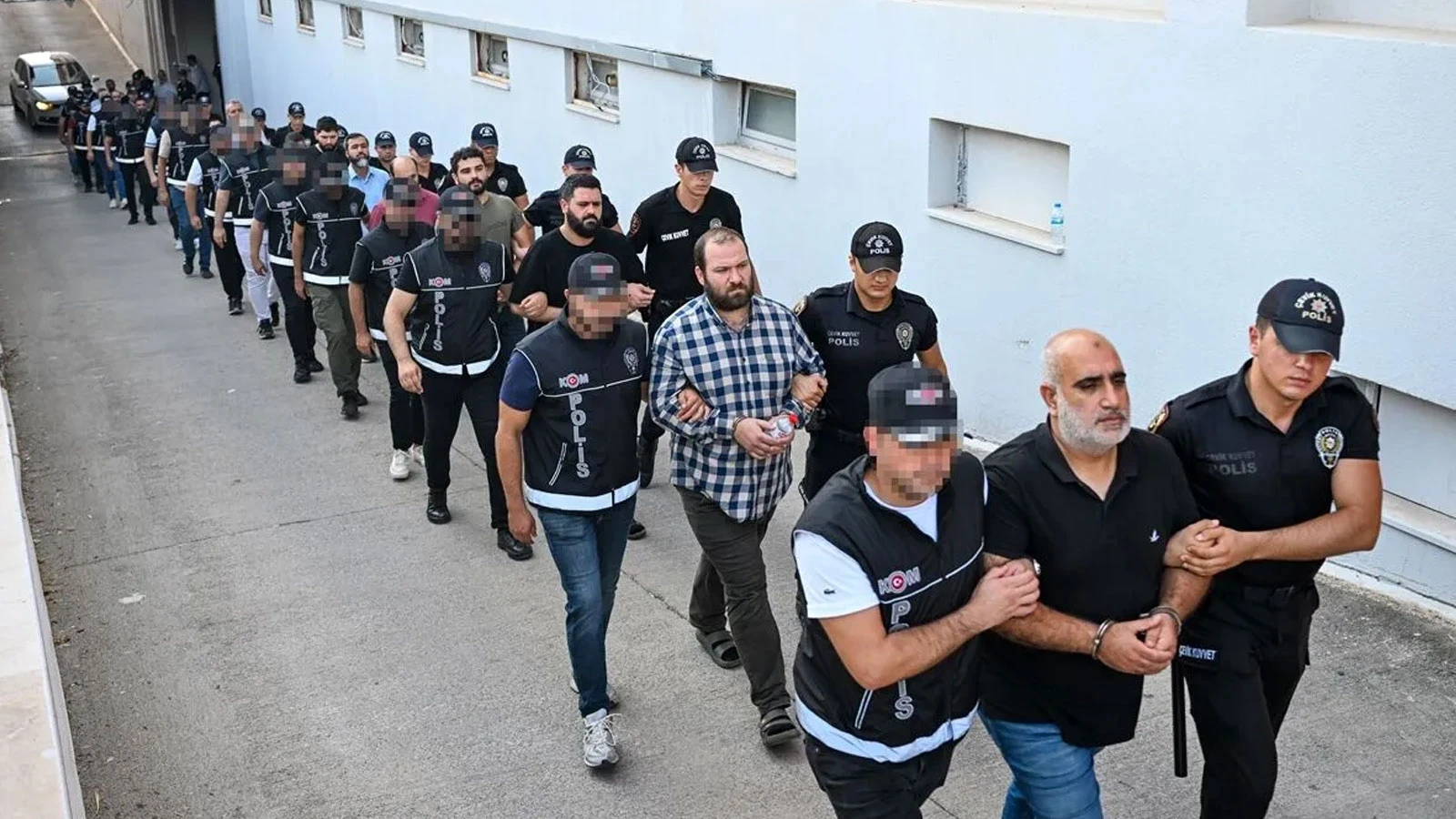 Alparslan Kuytul Suç Örgütü soruşturması: 44 şüpheliye tutuklama talebi