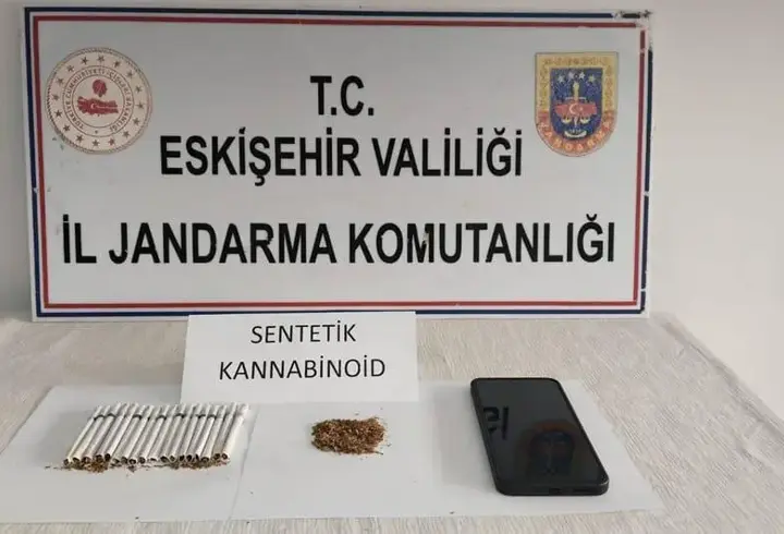Uyuşturucu sattığı beirlenen şüpheli, gözaltına alındı