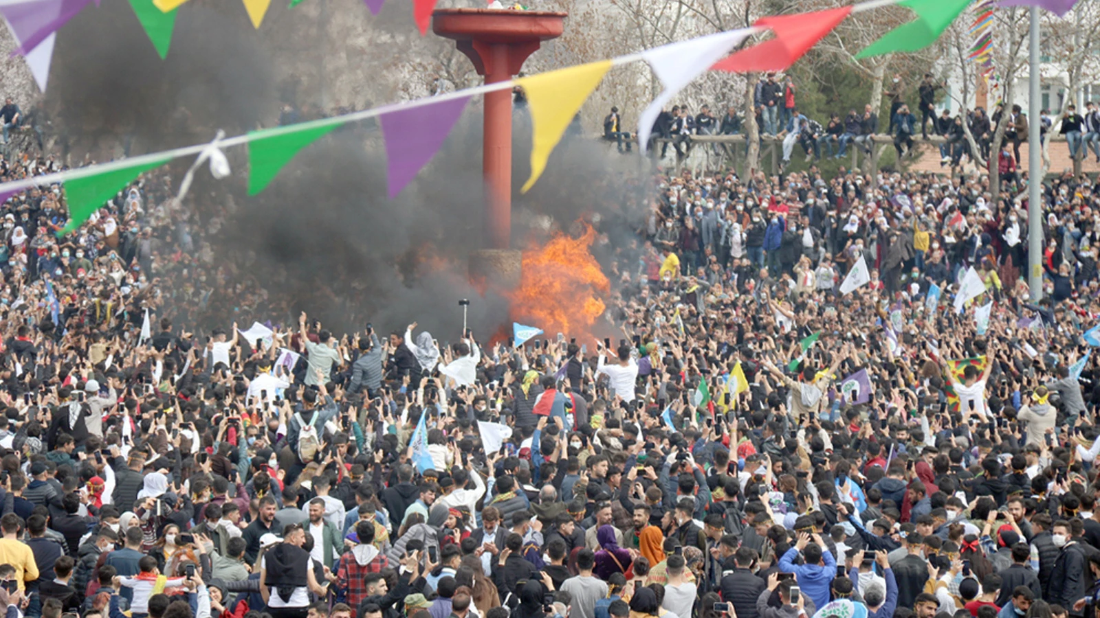 Diyarbakır’da nevruz hazırlığı; 3 ton odun yakılacak