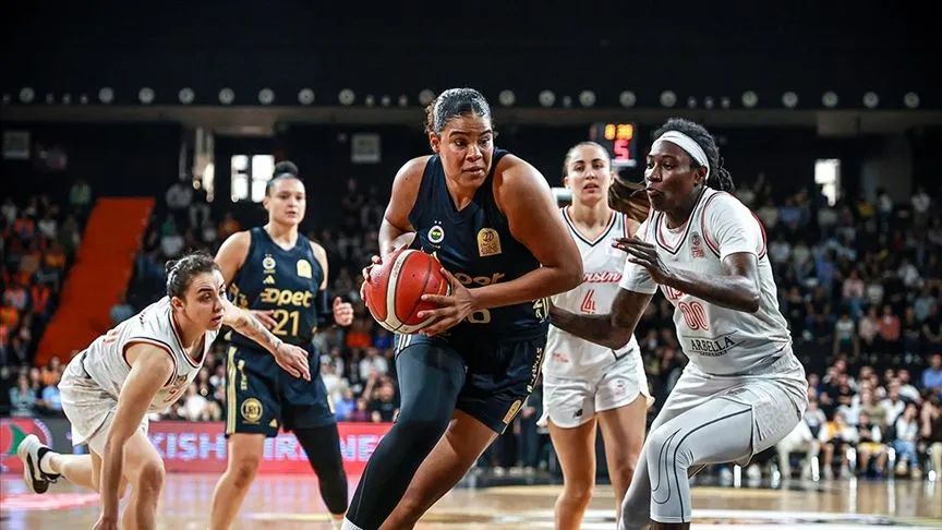 Fenerbahçe Opet, ING Kadınlar Basketbol Süper Ligi'nde şampiyon oldu