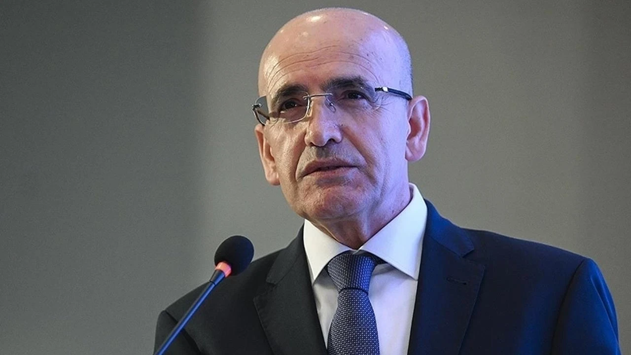 Bakan Şimşek'ten Meclis'te net mesaj: Emekli ve çalışanın ücreti enflasyonun üzerinde