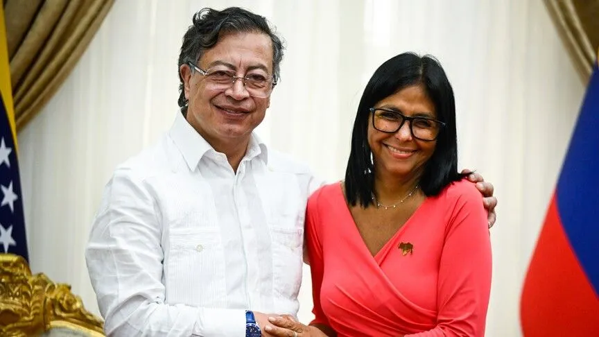 Kolombiya Cumhurbaşkanı Petro, Venezuela Geçici Devlet Başkanı Rodriguez ile görüştü
