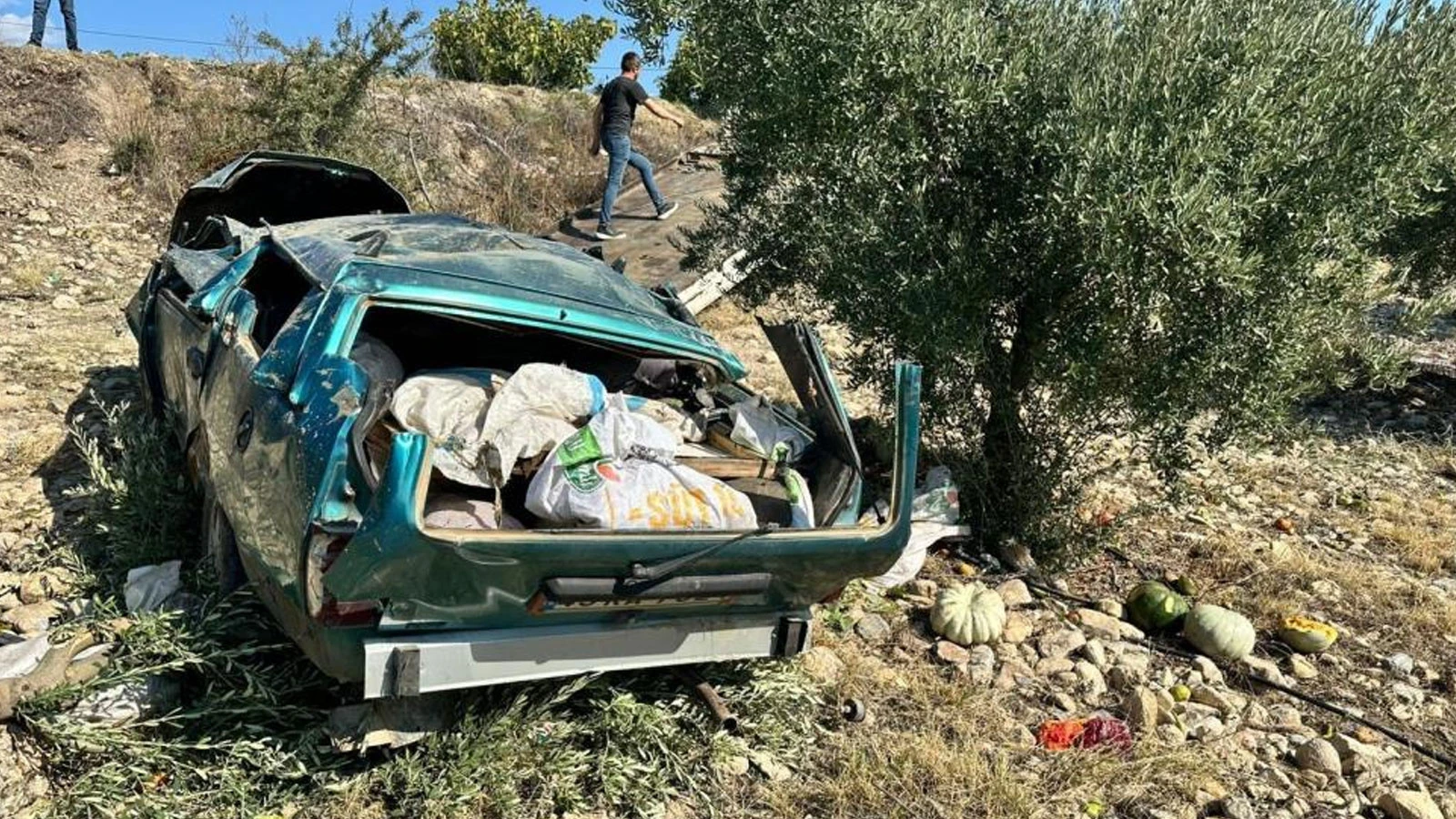 Manisa'da korkunç kaza! Karı-koca feci kazada hayatını kaybetti