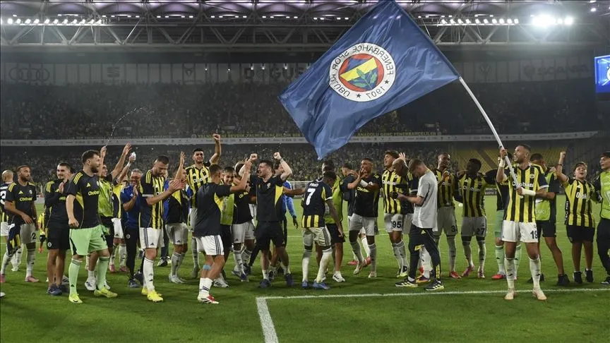 Fenerbahçe'nin Feyenoord galibiyeti Hollanda basınında