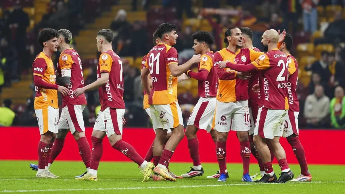Galatasaray'da ayrılık gerçekleşiyor! Türkiye ve Almanya'dan talipleri var