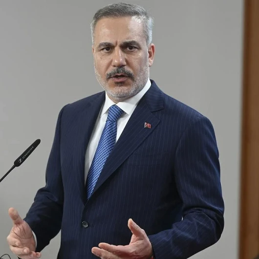 Bakan Fidan'dan R4+E3 Toplantısı Sonrası Önemli Mesajlar: İran'a Yeni Saldırı Çatışmayı Yaygınlaştırır