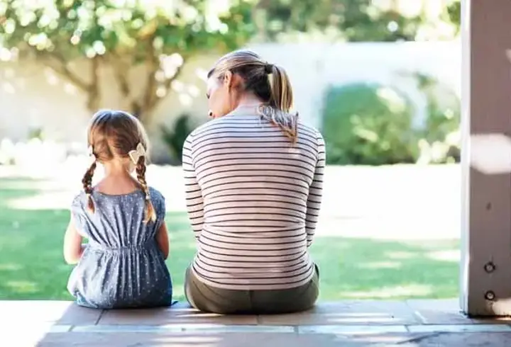 Evler küçük kreşlere dönüşüyor! 'Komşu Anne' projesi başladı