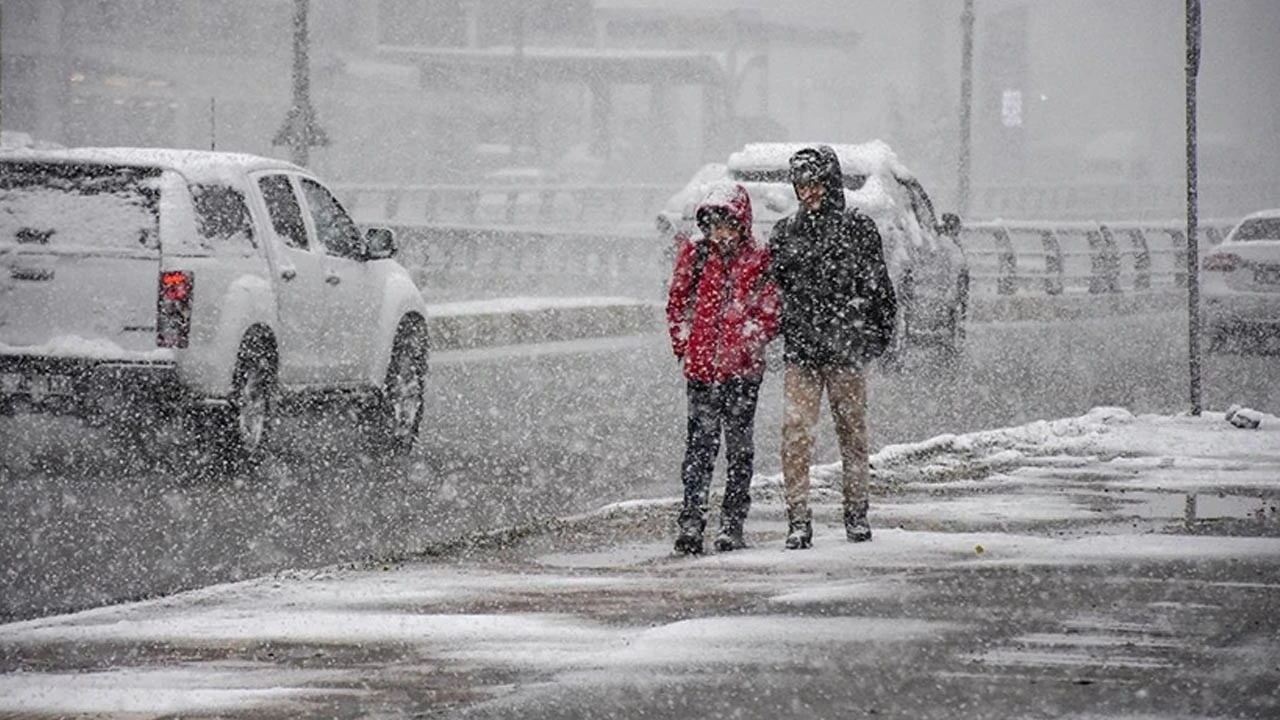 Meteoroloji'den kar ve fırtına uyarısı