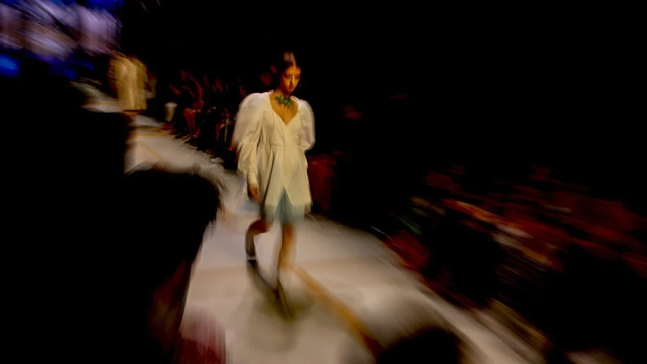 Dünyanın En Değerli Lüks Moda Şirketleri Açıklandı. Chanel Ve Hermes'i Devirerek İlk Sıraya Yerleşti