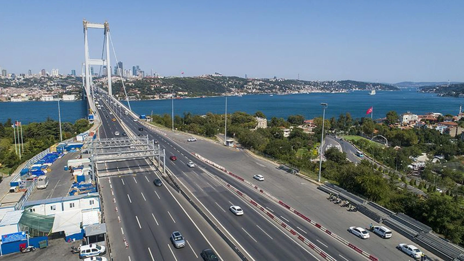 Otoyol ve köprülerden 2025'te geçen araç sayısı açıklandı