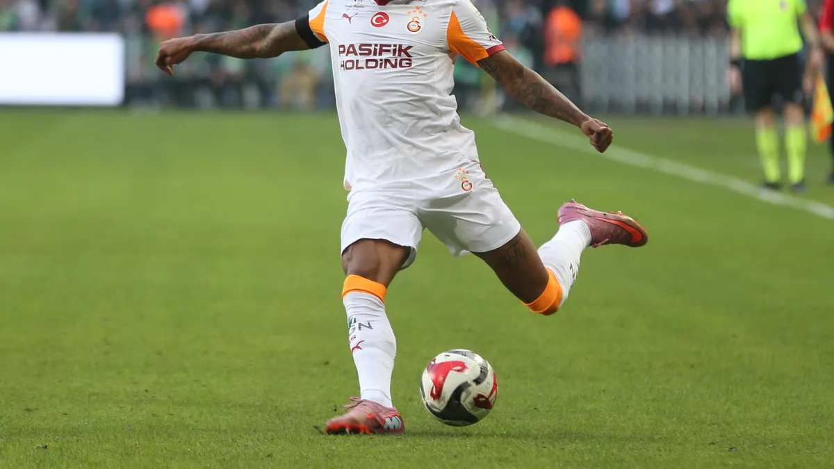 Galatasaray'da şaşırtan ayrılık! Sebebi ortaya çıktı
