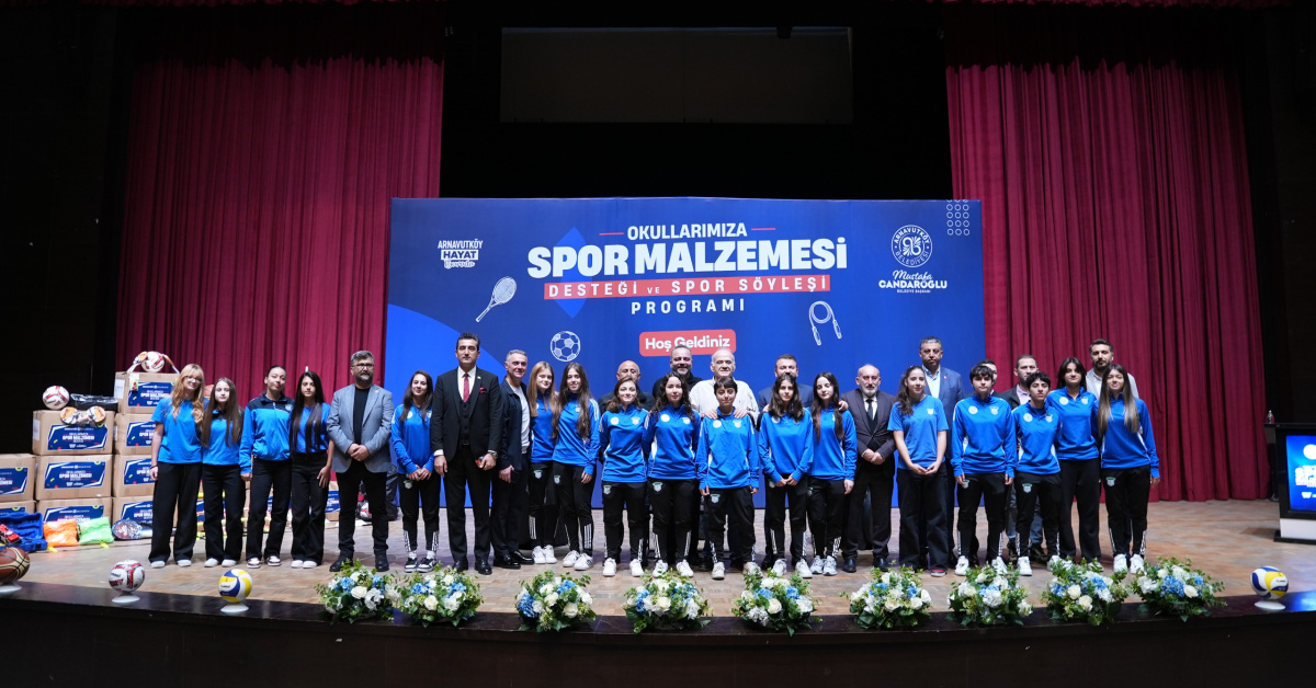 Arnavutköy'de Okullara Spor Malzemesi Desteği - Son Dakika Flaş Haberler - Habertürk