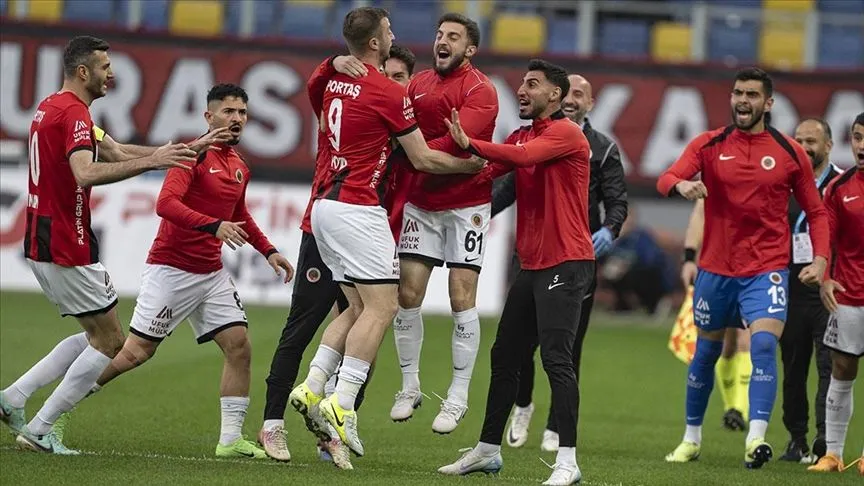 Gençlerbirliği'nde gözler sahada akıllar İstanbul'da olacak