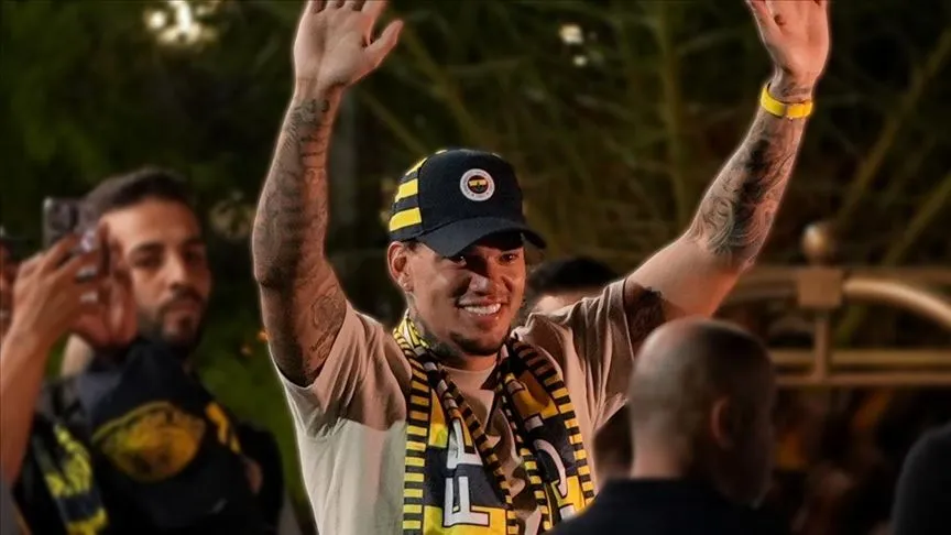 Ederson, Fenerbahçe'nin 10. yabancı kalecisi oldu
