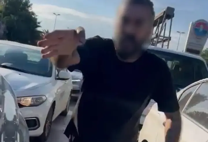Önce Marmaray şimdi de Maltepe! Kadın sürücüye çocukları yanında saldırı