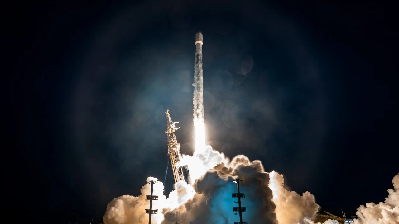 SpaceX, 28 Starlink uydusunu daha yörüngeye fırlattı