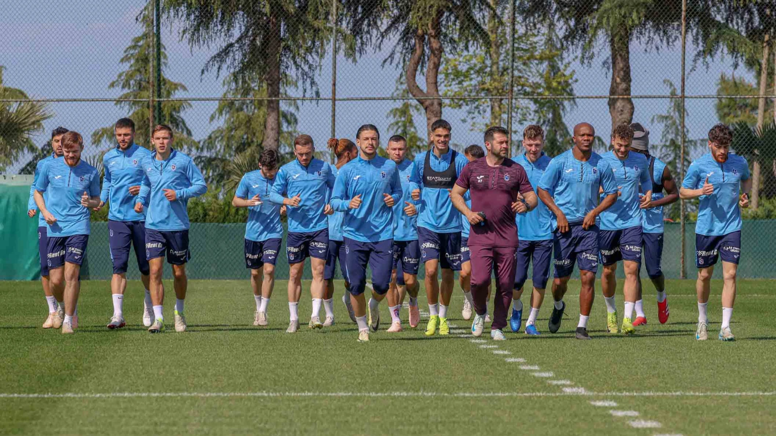 Trabzonspor, Galatasaray maçı öncesi taktik çalıştı