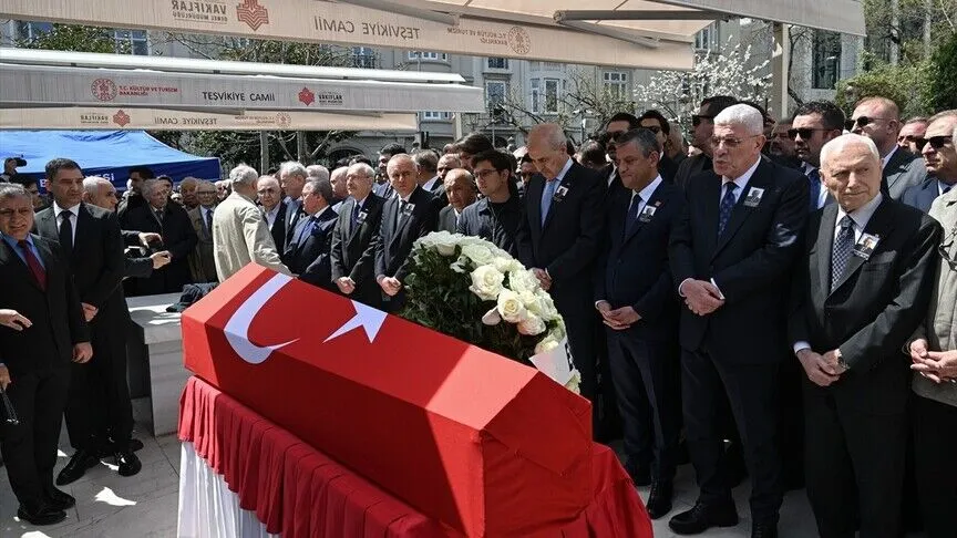 Eski TBMM Başkanı Hüsamettin Cindoruk son yolculuğuna uğurlandı